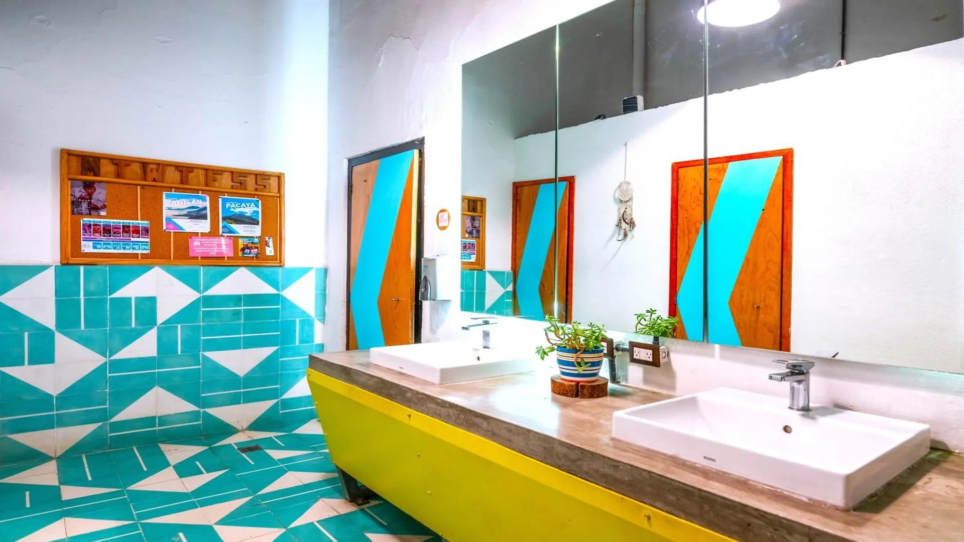 Adra Hostel Antigua